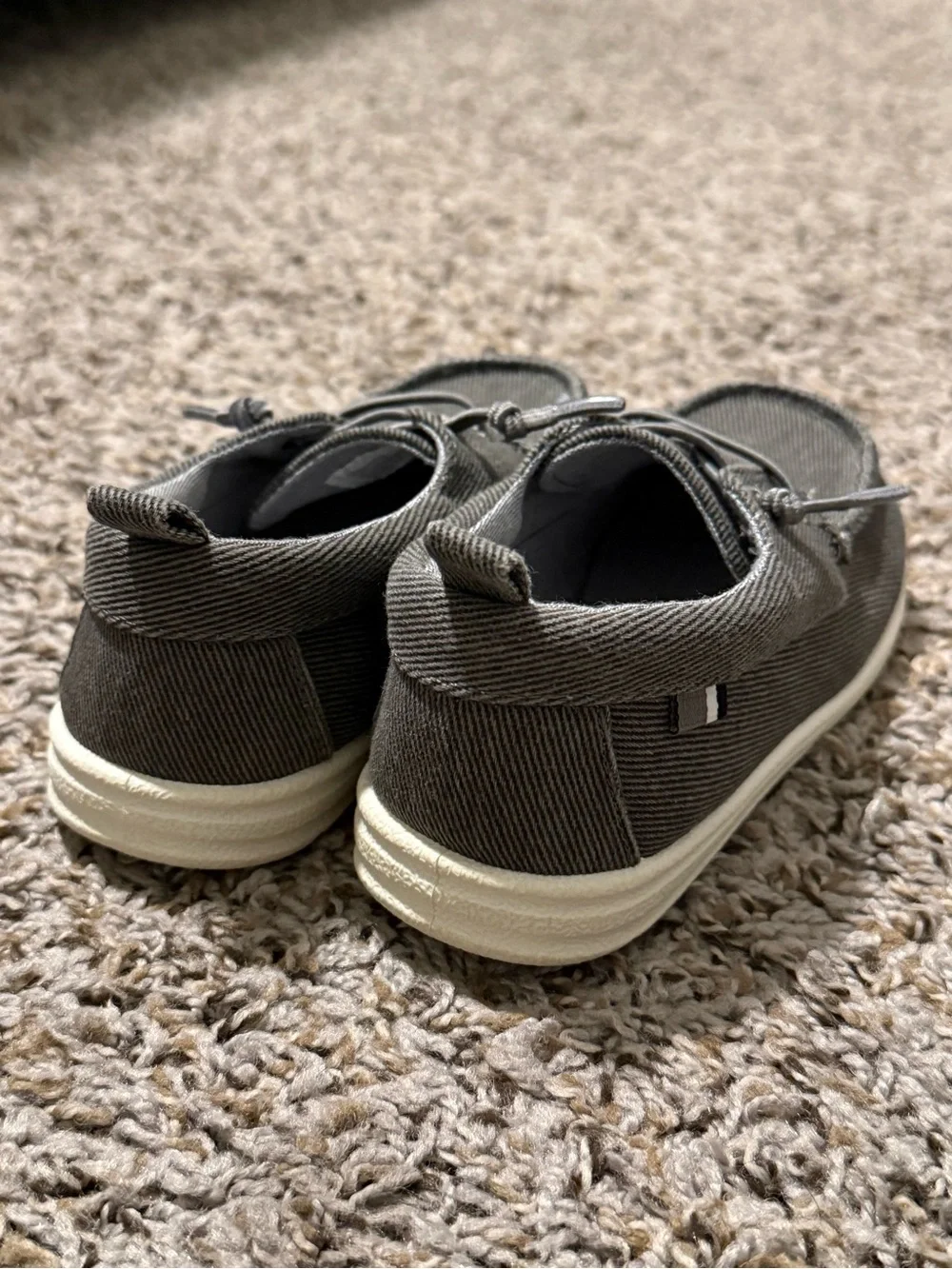 Cat & Jack comfortable gray